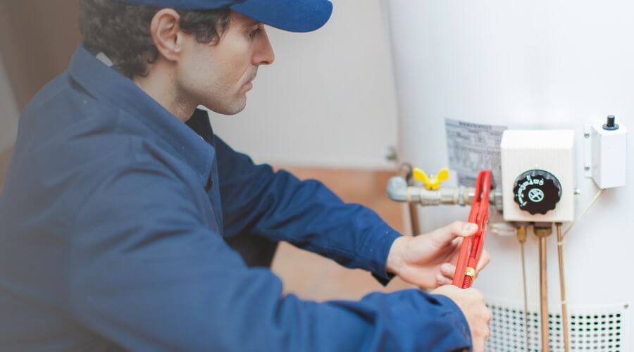 Local water heater installation in Loretto, TN